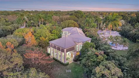 101 Holly Lane Plantation FL 33317