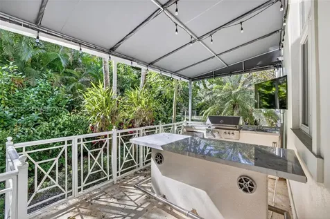 101 Holly Lane Plantation FL 33317