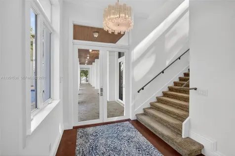 101 Holly Lane Plantation FL 33317