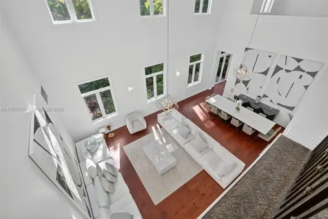 101 Holly Lane Plantation FL 33317