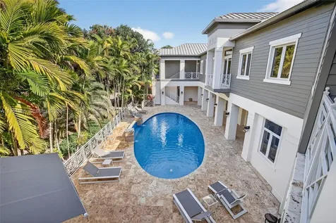 101 Holly Lane Plantation FL 33317
