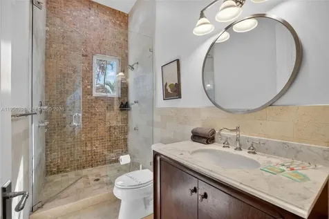 101 Holly Lane Plantation FL 33317