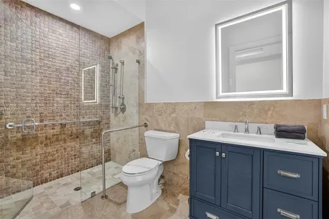 101 Holly Lane Plantation FL 33317