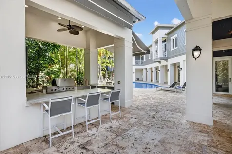 101 Holly Lane Plantation FL 33317