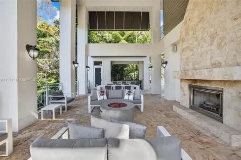 101 Holly Lane Plantation FL 33317