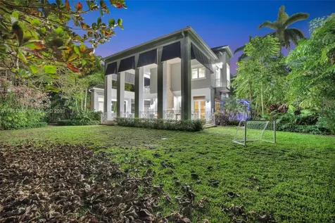 101 Holly Lane Plantation FL 33317