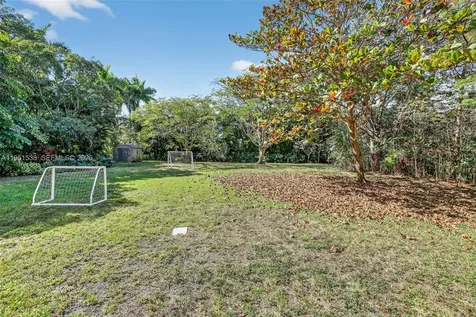 101 Holly Lane Plantation FL 33317