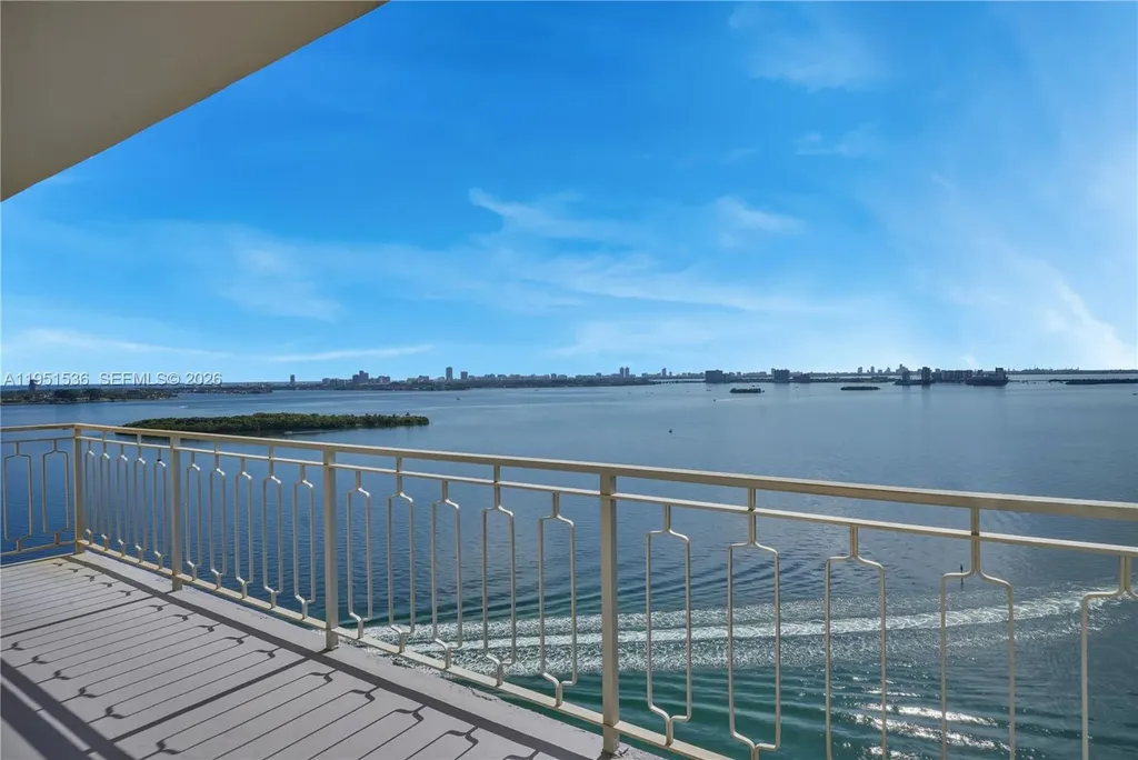 11111 Biscayne Boulevard Miami FL 33181