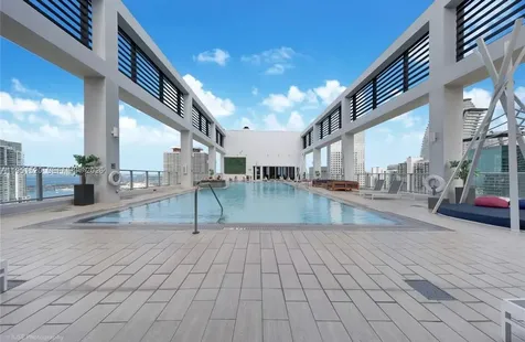 151 SE 1st Street Miami FL 33131