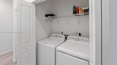 5544 NW 27th Place Lauderhill FL 33313