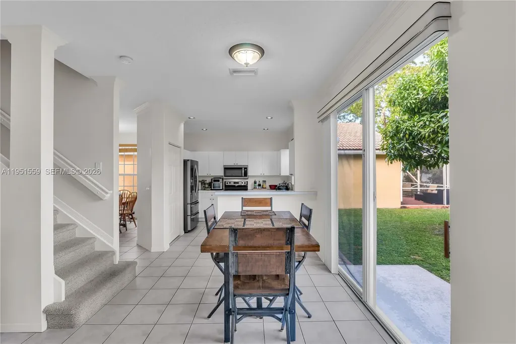 5323 NW 125th Avenue Coral Springs FL 33076