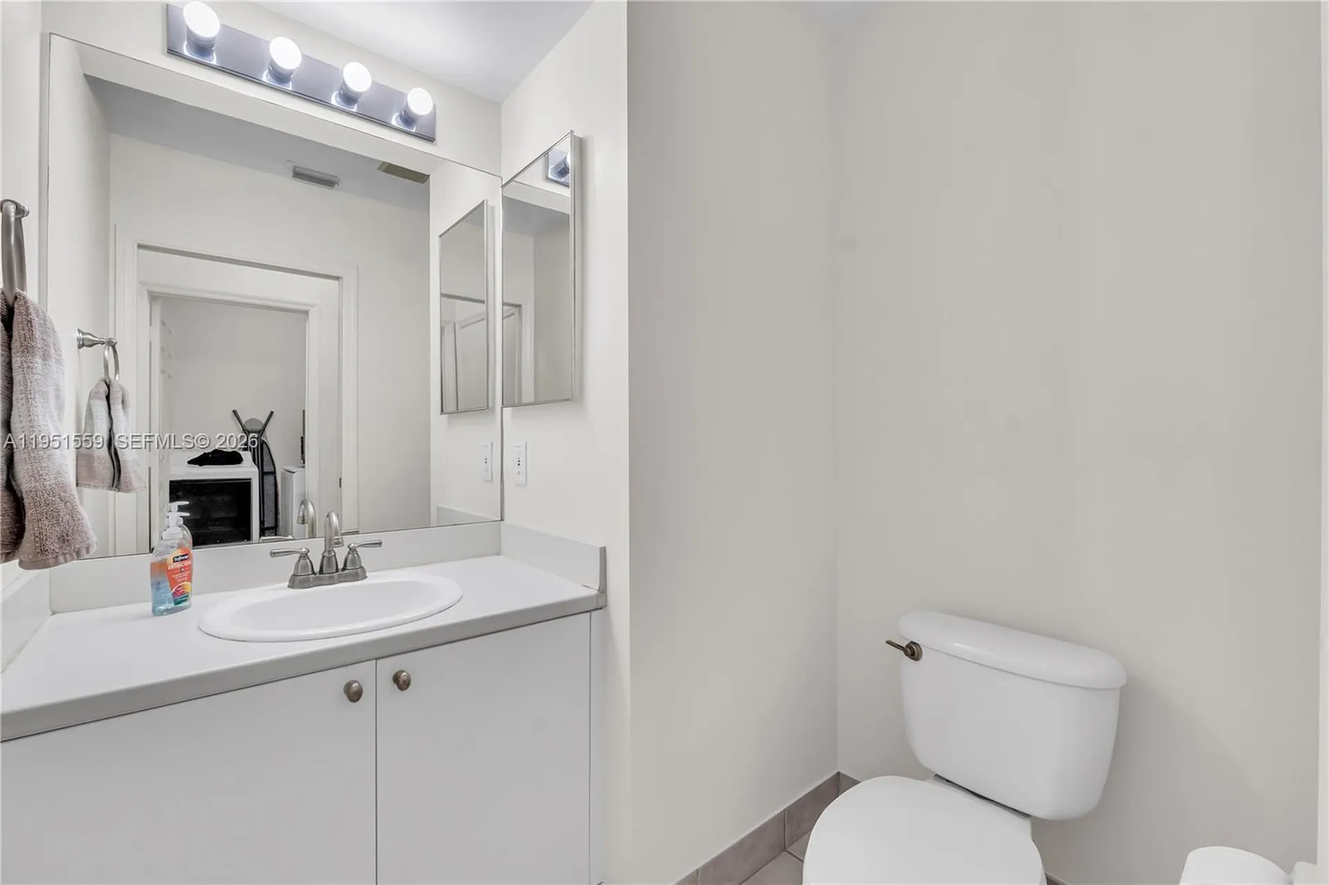 5323 NW 125th Avenue Coral Springs FL 33076