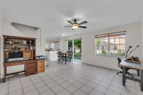 5323 NW 125th Avenue Coral Springs FL 33076