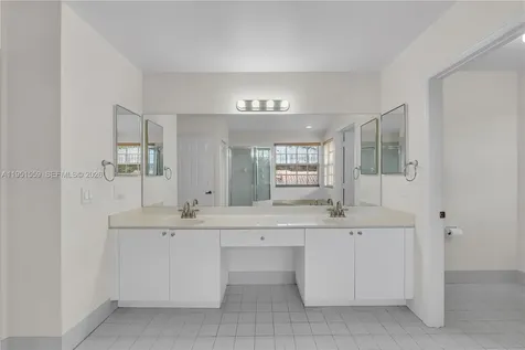 5323 NW 125th Avenue Coral Springs FL 33076