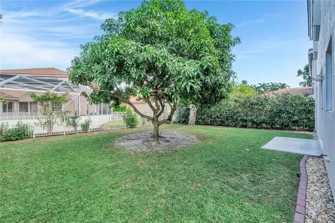 5323 NW 125th Avenue Coral Springs FL 33076