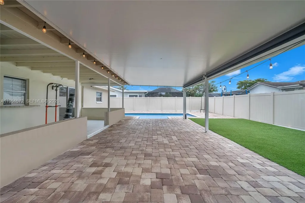 22599 SW 65th Avenue Boca Raton FL 33428