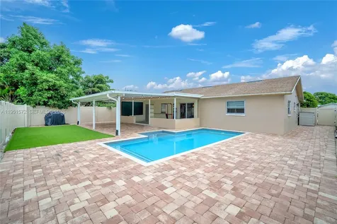22599 SW 65th Avenue Boca Raton FL 33428