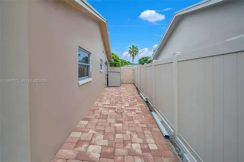 22599 SW 65th Avenue Boca Raton FL 33428