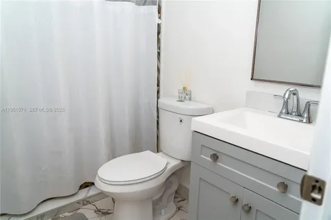 854 NW 87th Avenue Miami FL 33172