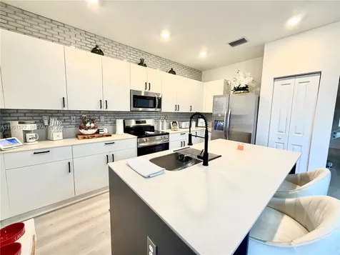 2661 SE 24th Court Homestead FL 33035