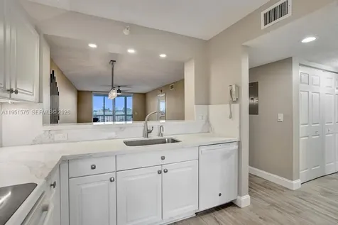 7763 Southampton Terrace Tamarac FL 33321