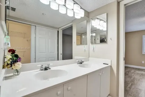 7763 Southampton Terrace Tamarac FL 33321