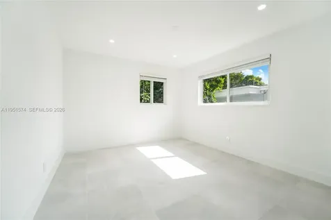 857 W 34th Street Hialeah FL 33012