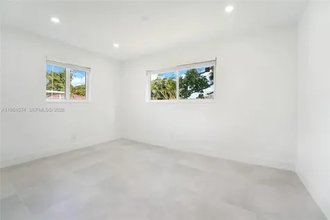 857 W 34th Street Hialeah FL 33012