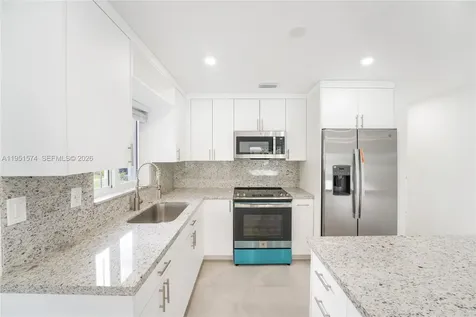 857 W 34th Street Hialeah FL 33012