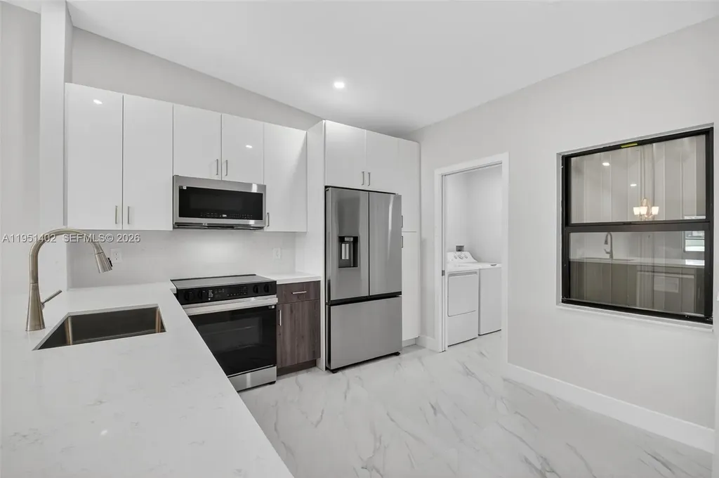 8127 Songbird Terrace Boca Raton FL 33496