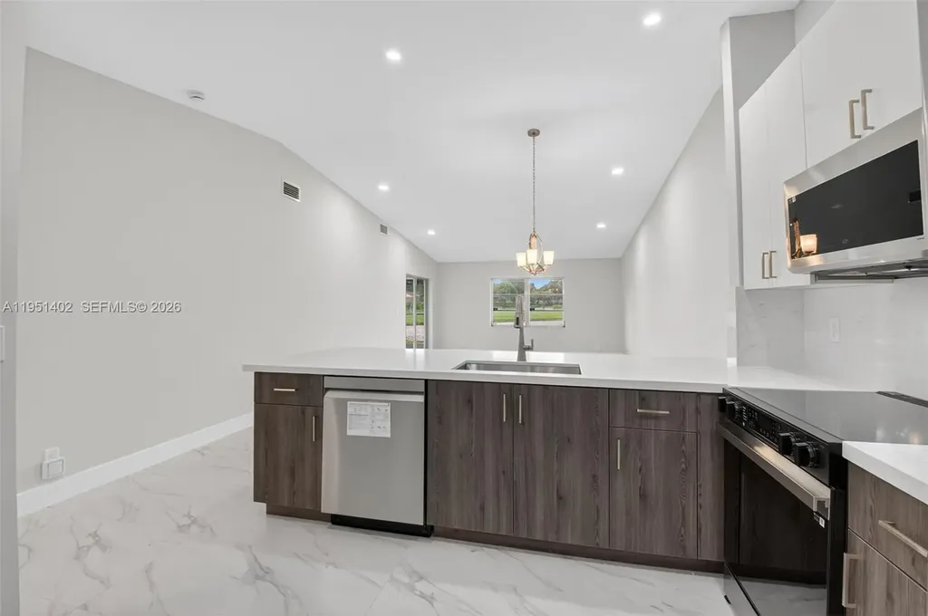 8127 Songbird Terrace Boca Raton FL 33496