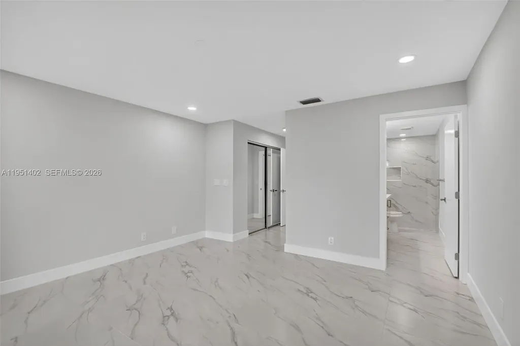 8127 Songbird Terrace Boca Raton FL 33496