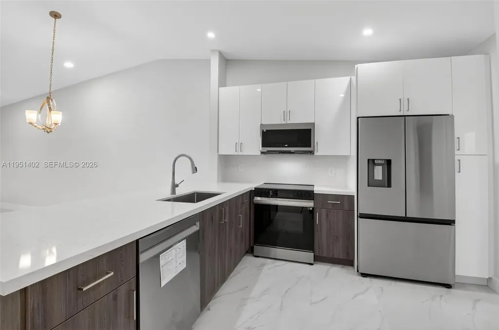 8127 Songbird Terrace Boca Raton FL 33496