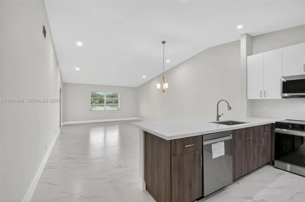 8127 Songbird Terrace Boca Raton FL 33496