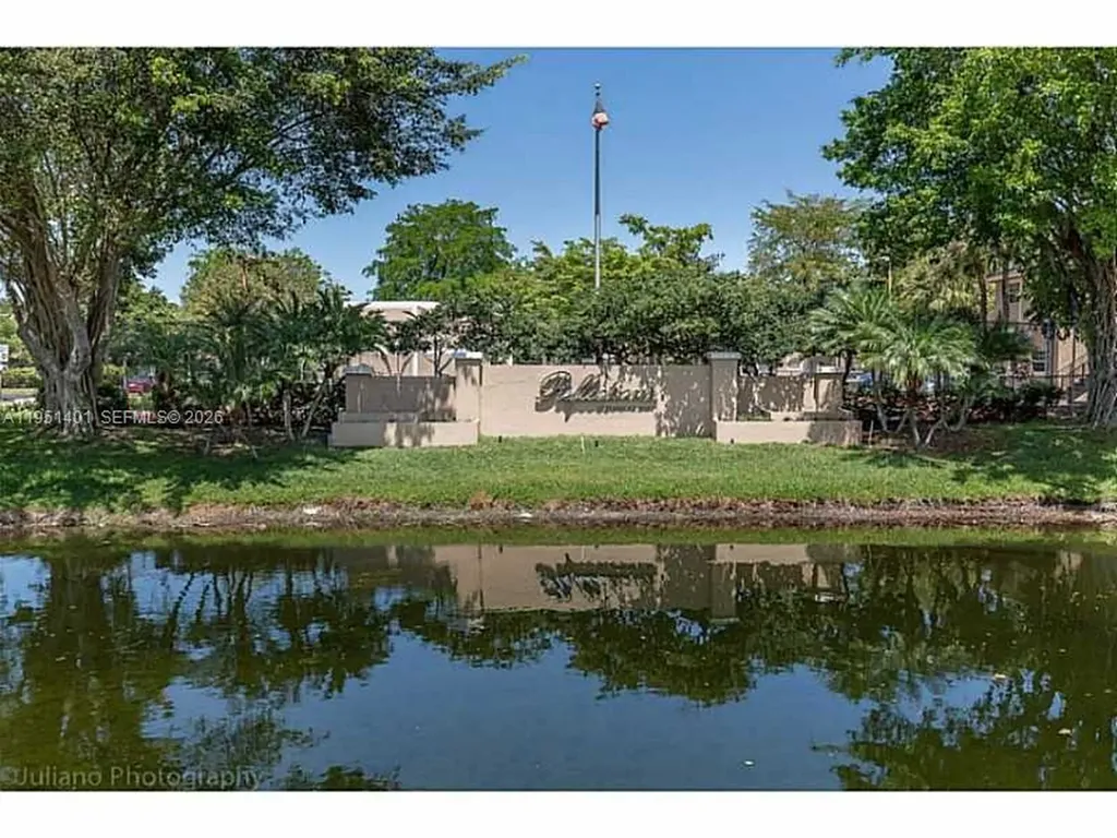 2061 NW 96th Terrace Pembroke Pines FL 33024
