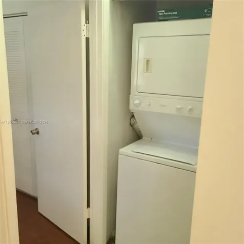 2061 NW 96th Terrace Pembroke Pines FL 33024