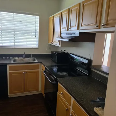 2061 NW 96th Terrace Pembroke Pines FL 33024