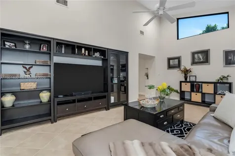 2751 SW 137th Terrace Davie FL 33330
