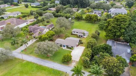 2751 SW 137th Terrace Davie FL 33330