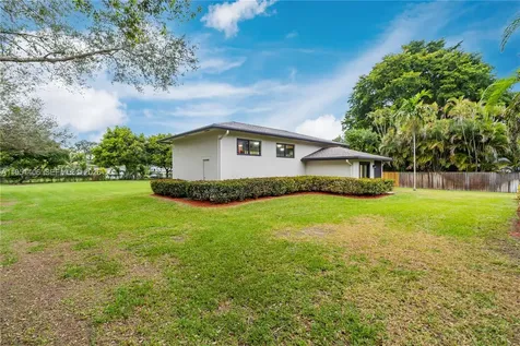 2751 SW 137th Terrace Davie FL 33330
