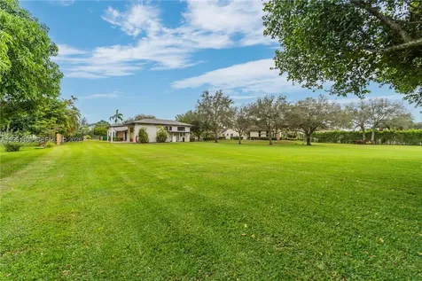 2751 SW 137th Terrace Davie FL 33330