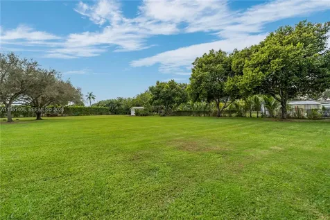 2751 SW 137th Terrace Davie FL 33330
