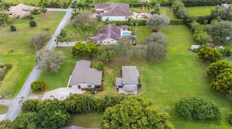 2751 SW 137th Terrace Davie FL 33330