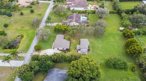 2751 SW 137th Terrace Davie FL 33330
