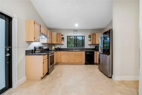 2751 SW 137th Terrace Davie FL 33330