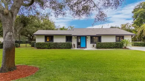 2751 SW 137th Terrace Davie FL 33330