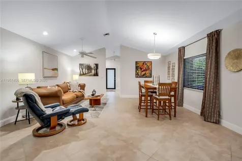 2751 SW 137th Terrace Davie FL 33330