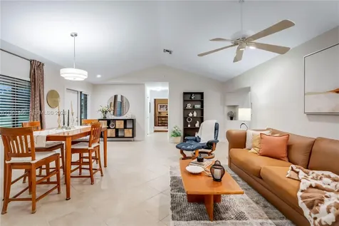 2751 SW 137th Terrace Davie FL 33330