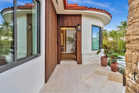 9448 Abbott Avenue Surfside FL 33154