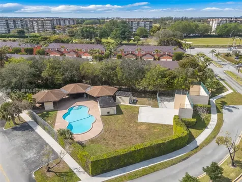 1210 NW 99th Avenue Pembroke Pines FL 33024